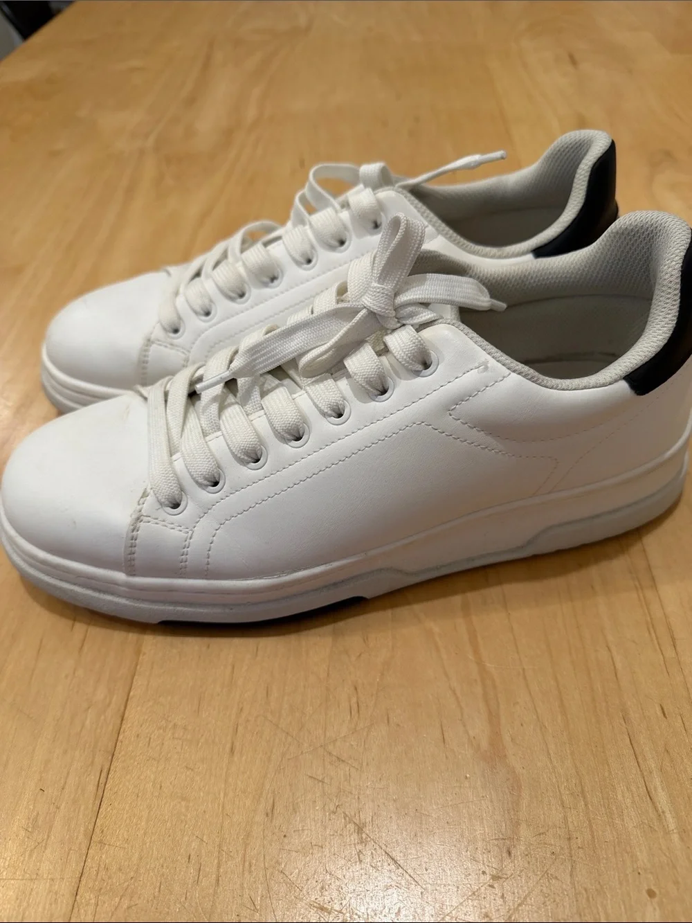 ZARA Classic White Low-Top Men's Sneakers